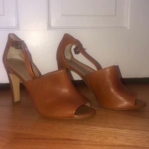 Banana Republic heeled mules